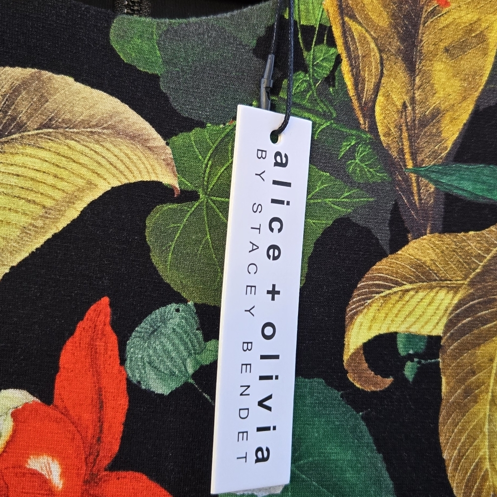 Alice + Olivia Delora Tropical Long Sleeve Dress - Picture 8 of 12